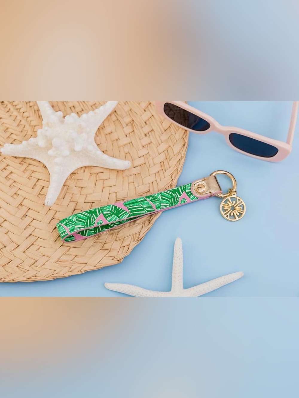 S Lilly Pulitzer Pink & Green Palm-Print Wristlet Keychain with Gold Hardware